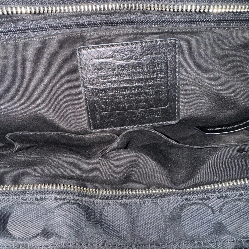 Coach Soho Hobo Signature Shoulder Bag - Picture 3 of 3